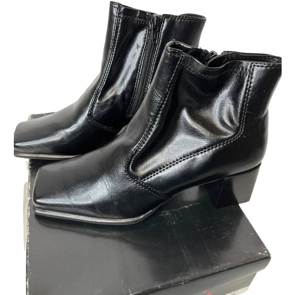 Y2K Laura Scott Square Toe Ankle Boots